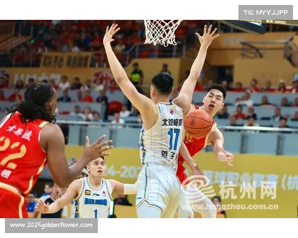 首轮战罢浙江广厦暂居榜首，北京队紧随其后。